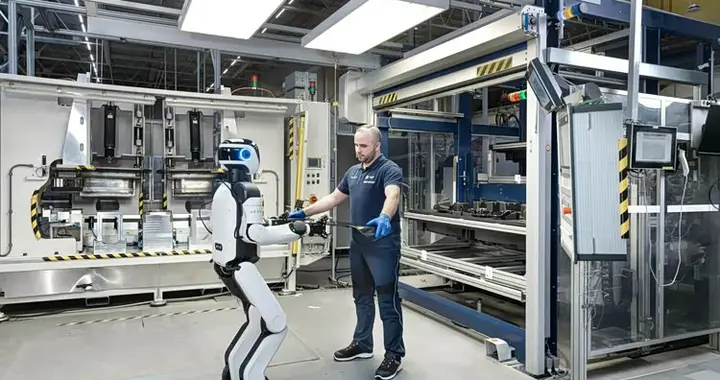 宝马加码人形机器人制造 中国机器人能否领跑全球汽车智造新竞赛