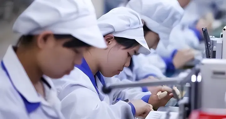 2026年中央会议，政协委员建议：废除劳务派遣制度，能实现吗？