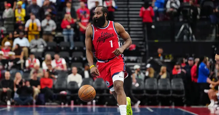 双星闪耀！哈登31分，伦纳德26+5+3抢断，快船轻取篮网