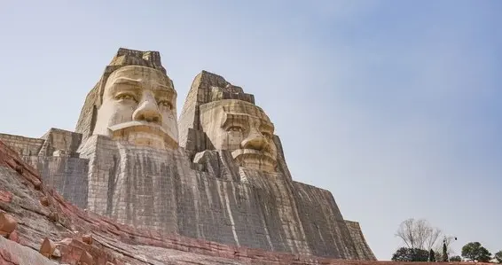 黄帝炎帝联手击败蚩尤的传奇故事