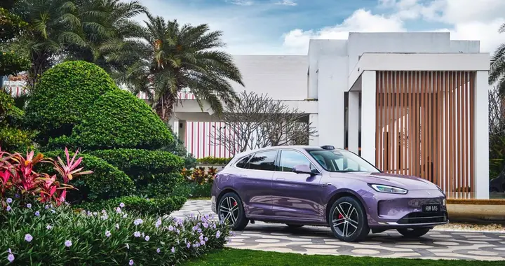 春启新程，心向山河，问界M5伴你从容奔赴春季之旅