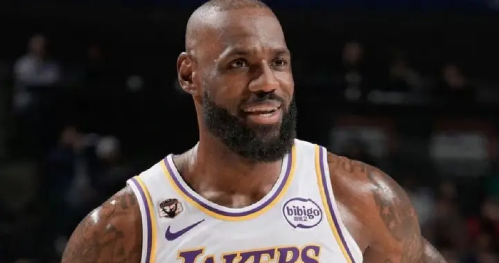 3巨头又3缺1？詹姆斯左膝酸痛，今日对阵快船出战成疑