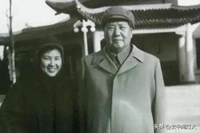 她曾任北京市委书记，上任3年后被撤职，晚年享受干部级待遇