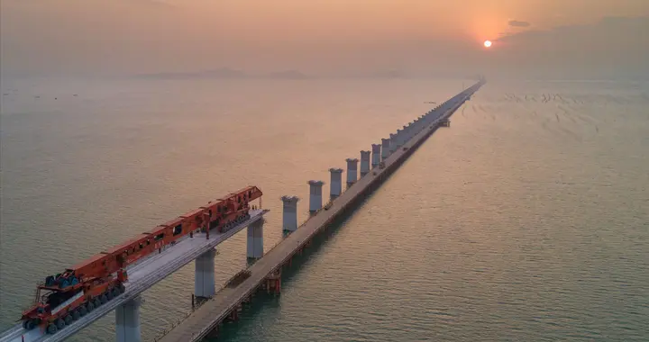 500亿湛海高铁！弃桥隧选轮渡，是短期规划还是长远考量？