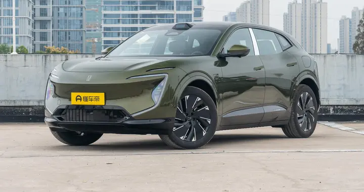 阿维塔07 2026款：华为乾崑ADS 4加持，鸿蒙座舱超丝滑