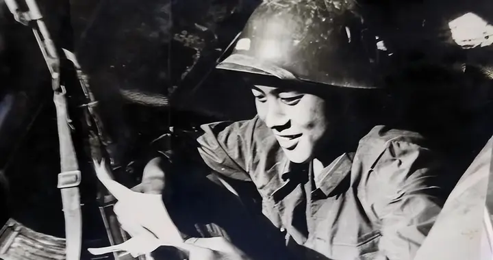 我军用12吨炸药、2吨汽油，成功爆破越军大型工事，上千人被压死