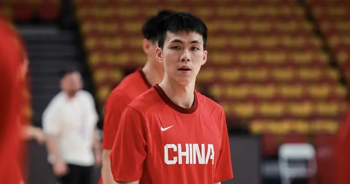广西三老表合砍33分，中国男篮74:63格鲁吉亚，三分球命中率18.2%