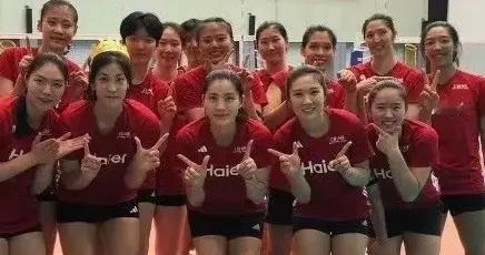 吴梦洁真的到北京了，但李盈莹没出现在中国女排18人集训大合影中