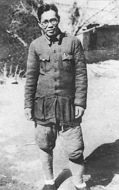 1947年，359旅主任刘亚生被俘，胡宗南叫来女部下：今晚拿下他！