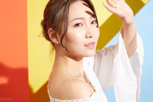 一个人的"好色"，无须试探，看三处就够了