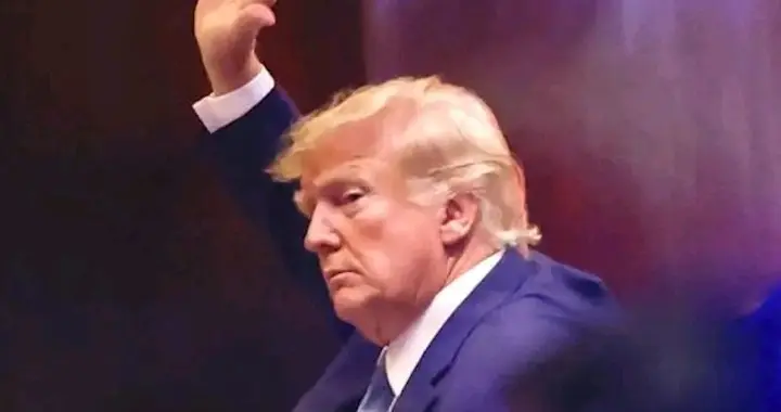 美飞行员或成战俘？特朗普不提救人，却向3亿美国人喊话：抢石油