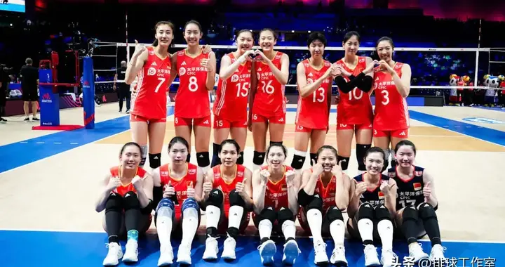 江苏女排3:0天津女排，金局18:16，挺进决赛观后感！