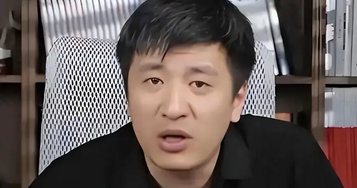 雪峰健身区倒地30分钟无人知，ECMO全力抢救2小时仍遗憾离世