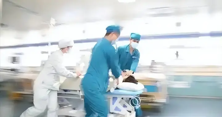 每年数万人因胰腺炎而死！医生告诫：天冷宁可喝凉水，也别吃4物