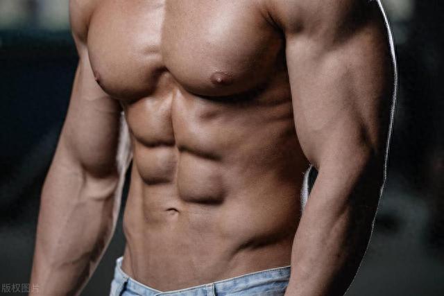 关于4个腹肌的真相！一组练腹动作，帮你雕刻男人的六块腹肌！