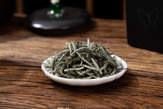 经常喝白茶的那些人，后来怎么样了？