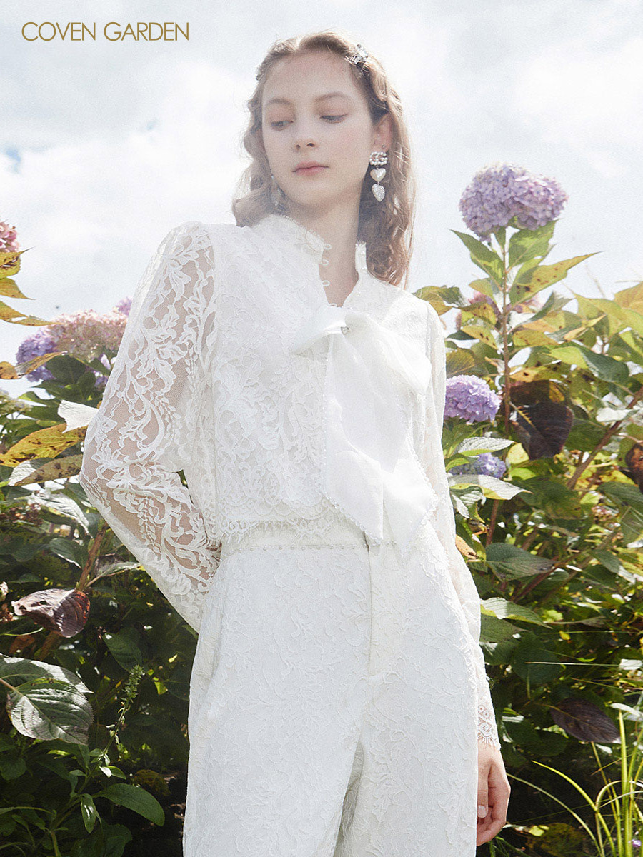 哥文花园秋季蕾丝蝴蝶结法式上衣女