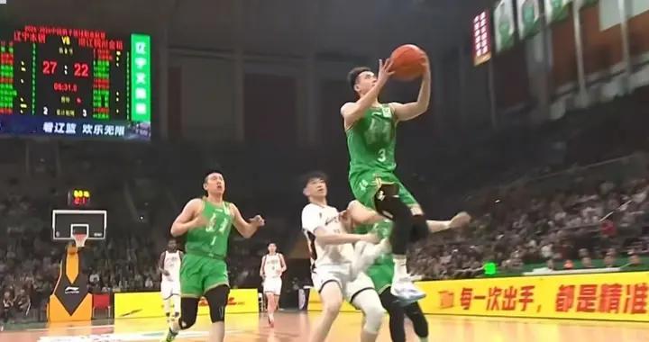 辽宁男篮已经无缘八强，今晚战上海该练兵了！这两人应该被弃用