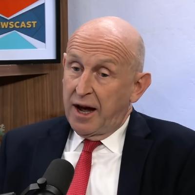 阿凯瞰世界：唐宁街一场紧急发布会炸翻全网