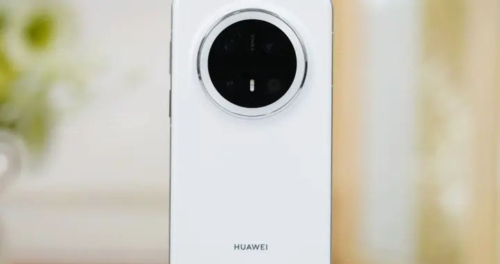 华为机皇跳水2750元，512GB+100W有线+80W无线，麒麟90...