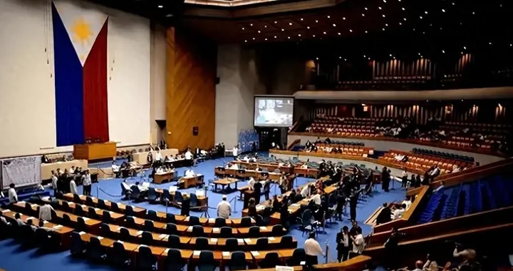 菲律宾已通过85号决议，公开向中国索赔3960亿，中方直接反将一军