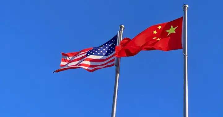 中美没谈妥？沉默12天，美宣布维持对华高额关税，逼中方交出稀土