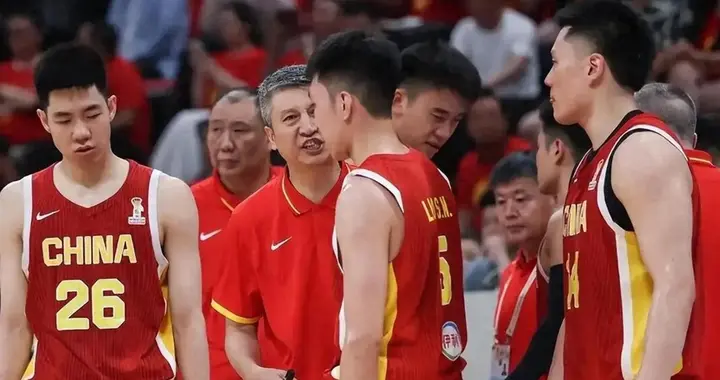 7月27日19:30，二番战开打，这场球，中国队必须被看好！中国队后卫...