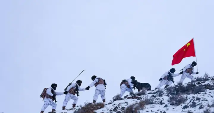 90年我申请转业，连长大骂让我滚出去，不料多年后我竟成连长上司