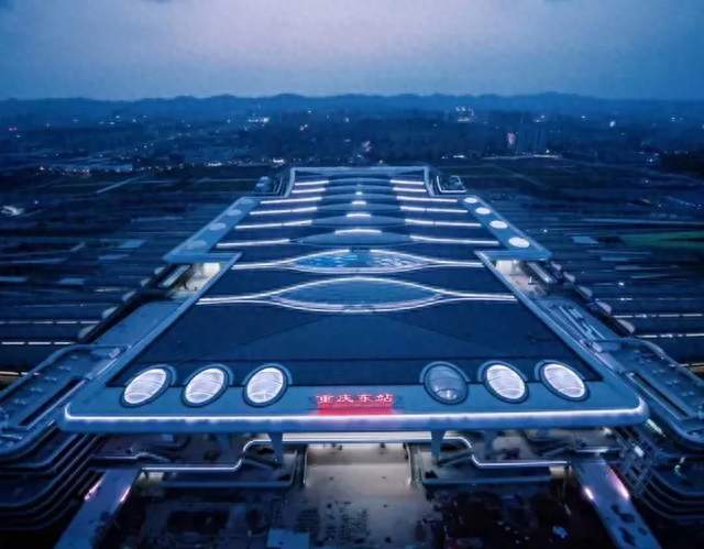 印媒称中国在机器人军团帮助下建成世界最大火车站，只用38个月