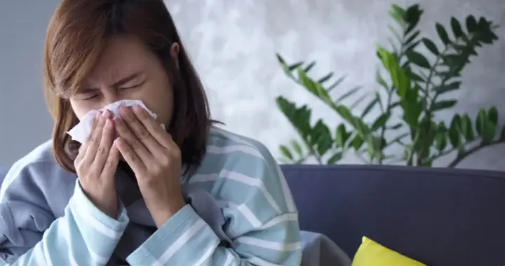 甲流来袭，医生苦劝老年人：宁愿在家打牌闲坐，也别出去做5事