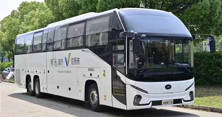 高州神马快车上新海格，三轴豪华长途大巴顶上！