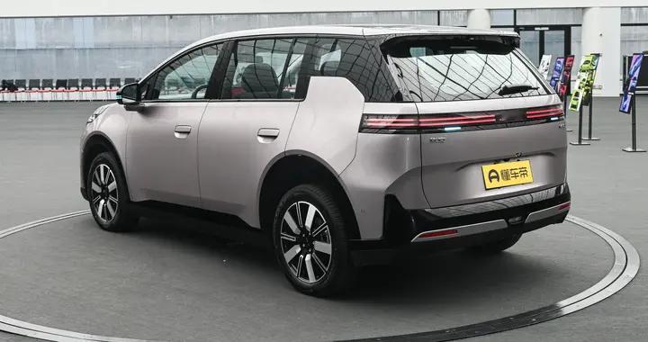 埃安N60深度试驾，辅助驾驶、空间、底盘真实表现详解