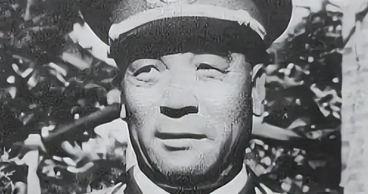 他是粟裕老排长，1955年不满中将军衔，罗荣桓：先不要给他授衔