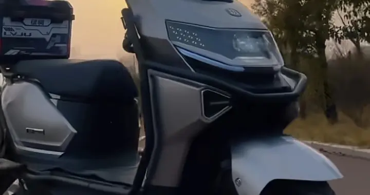 没想到低价不低配，3000多元新款高配两轮电动车解析，关键颜值高