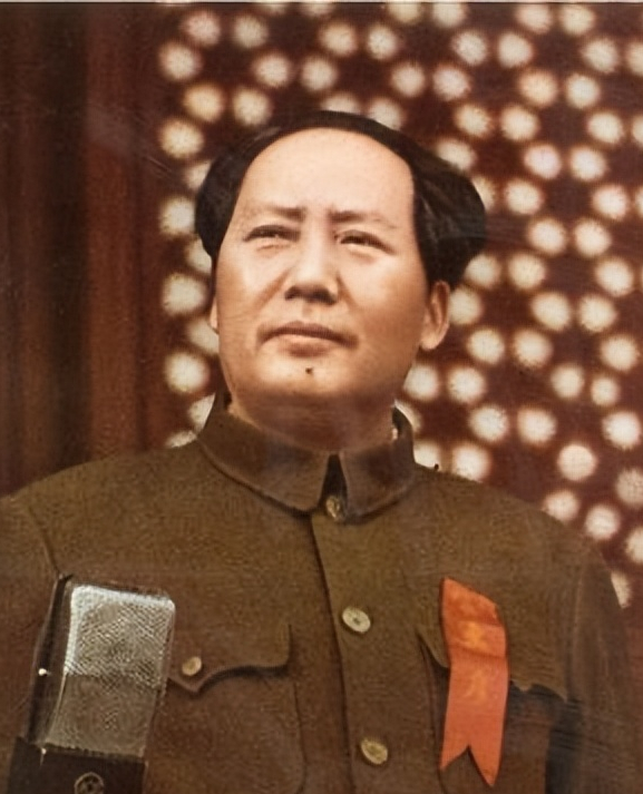 历史教科书要改写？学者抛出重磅观点：新中国诞生日竟非10月1日