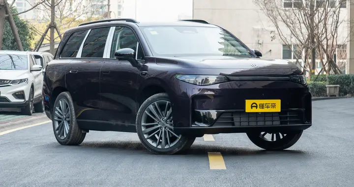 全域自研+限时降价，零跑C16再放大招，家庭用车必看