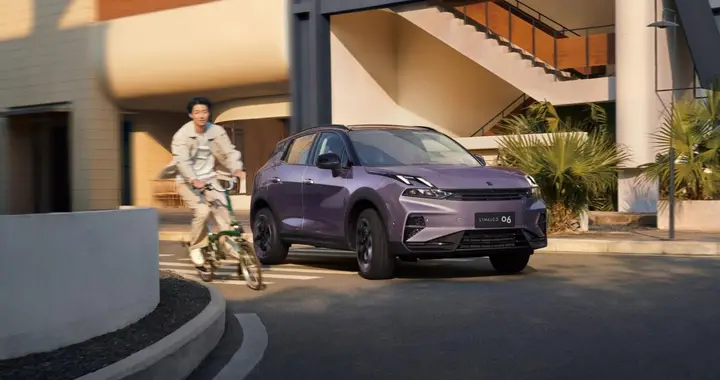 春日出街吸睛利器，领克06暮光紫联名ELLE惊艳亮相