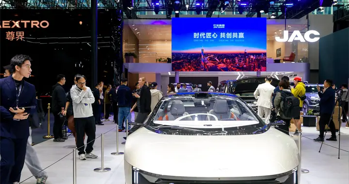 江淮汽车打出“三张牌”：豪牌、基牌、未来牌