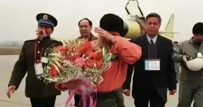 继续升级歼-10？歼-10C之后，歼-10战机有无继续升级的必要性！