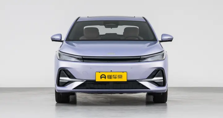 银河A7 EM 235km星舰版：续航超长，用车成本低，配置均衡    适合家用