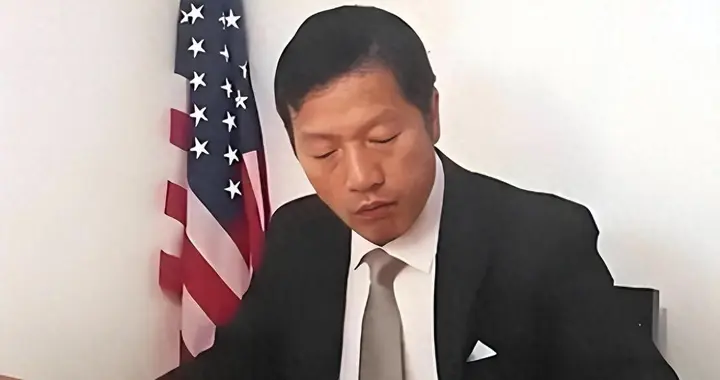 2018年，曾叫嚣让儿子当“101%美国人”的中国教授，如今下场如何