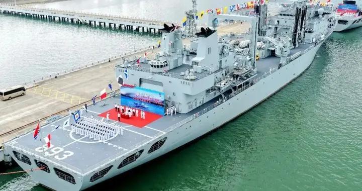 903A补给舰开始下饺子，官宣最新服役2艘，现役数量达到9艘