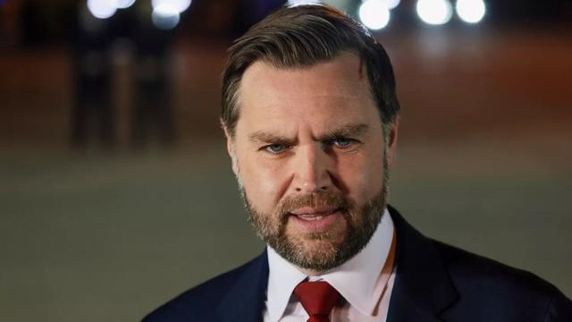 单纯湖泊JG：上周，美国副总统万斯和特朗