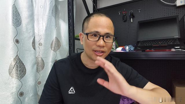 丁翔小哥：新能源汽车泡沫破灭之后，车企势