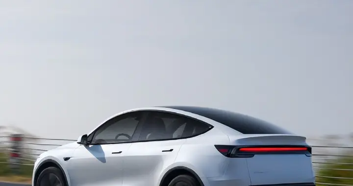 特斯拉Model Y：颠覆者的中场战事