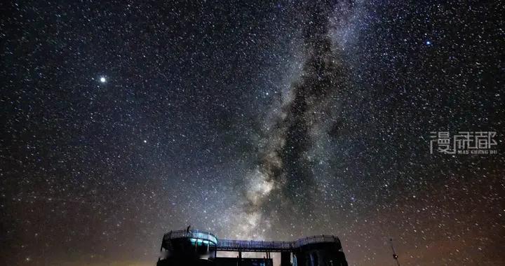 诺贝尔物理学奖颁给研究宇宙幽灵的他，其实中国在此领域也了不起