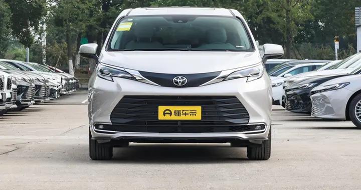 2024款丰田赛那选购指南：10款车型怎么挑？奶爸选车不踩坑