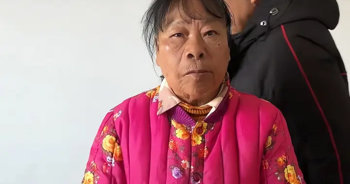 误领结婚证？男子用20个鸡蛋1000元彩礼，把82岁老人“娶”回家