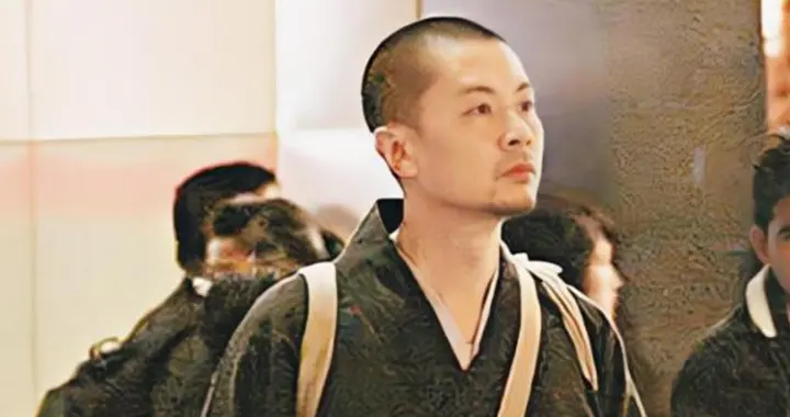 比王思聪还潇洒？一晚输1个亿后，他放弃267亿家产去当和尚