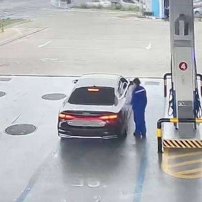 清风拂面来一碗：又一个加油逃单的！怎么了